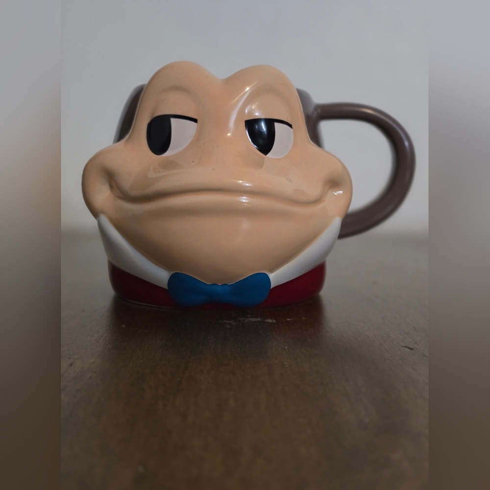Disney Parks Exclusive Mr. Toad sculpted coffee mug.